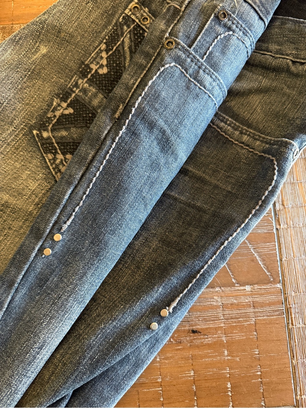YASO Distressed Embellished Pocket Jeans - Blue - Picture 4 of 5